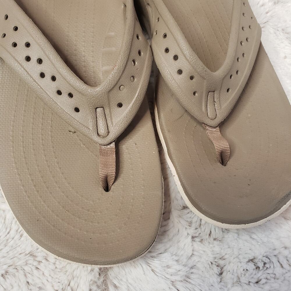 CROCS MENS ICONIC COMFORT SLIP ON MEDIUM SIZE 9 THONG SANDAL - Picture 3 of 6